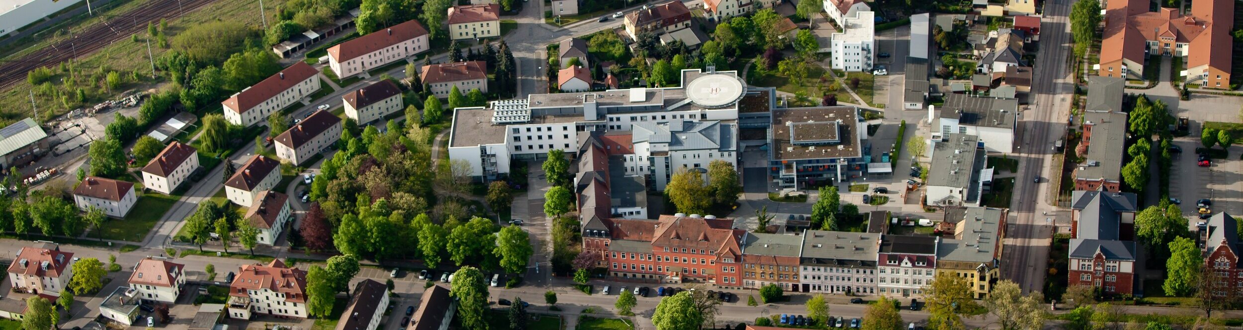 Luftbildaufnahme Krankenhaus & Umgebung 